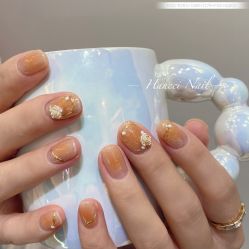 -花岐款式专研健康美甲沙龙