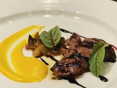 -恰餐厅及酒吧 CHAR Bar & Grill (北京丽都皇冠假日店)