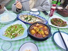 -小丫头餐厅·江浙菜·烧烤(灵隐店)