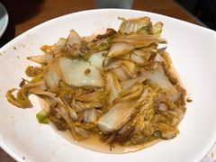 拆骨肉炒白菜-北李妈妈菜·虾爬子大锅贴(贵和店)