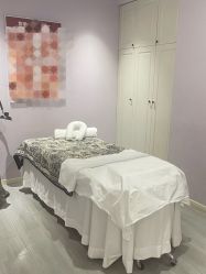 -紫琪尔胸部养护中心
