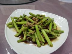 -知鱼轩