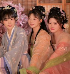 -汉仪华裳汉服馆(打浦桥店)