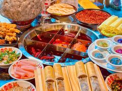 -憨孃孃·重庆老火锅(红山黑金店)
