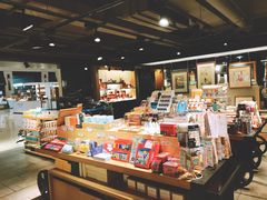 零售区-猫的天空之城概念书店(苏州诚品店)