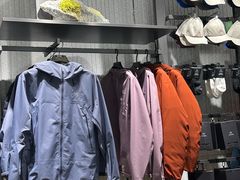 -ARC'TERYX始祖鸟(北京王府中环店)