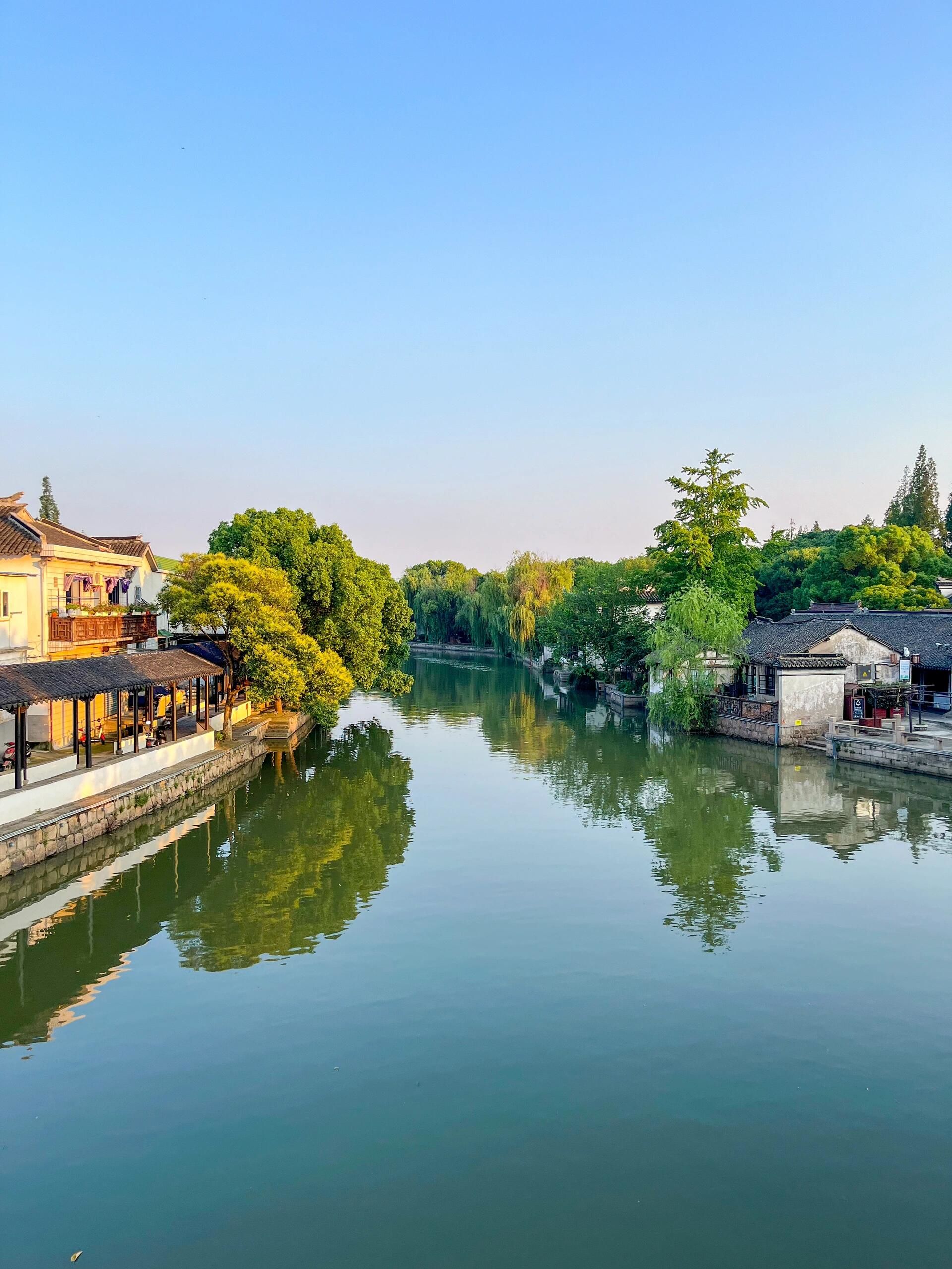 n99古镇门票:免费
74开放时间:全天
07自驾导航:昆山千灯