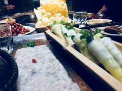 -老牌坊云南鱼豆花火锅(嵩山店)