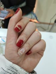 -U mi Nail美甲工作室