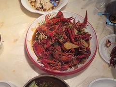 -老街烧烤大排档·地道湖北菜·龙虾馆(汉口火车站店)