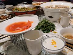 -巴特餐饮6加1音乐餐吧·新疆菜