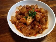 -几个木匠匠人厨房