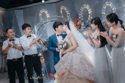 -欣薇婚纱(新源乐汇城店)