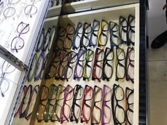 -潘多拉眼镜·蔡司依视路明月(潘家园店)