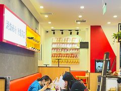 大堂-霸蛮湖南米粉(亦庄力宝华联店)