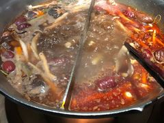 -湊湊火锅·茶憩(新中关购物中心店)