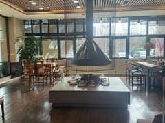 -郑庄脂渣海鲜楼(九水路店)