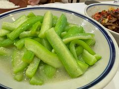 清炒丝瓜-新新湘菜馆(新中街二条店)