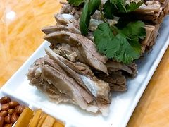 -伊和园清真餐饮