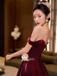 点击看大图 -艾拉·女王婚纱礼服馆