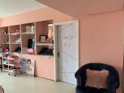 店内环境-Pink You美甲美睫纹绣定制中心