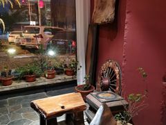 -大匠工房古船木艺术餐厅·猪肚鸡专门店(长白仙岛店)