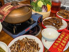 -老鼎万春卤菜(五代传承创始老店)