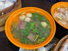 鸭血油豆腐汤-大龙汤包