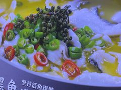 -川流不息·地道川菜·小龙虾(新松江路店)