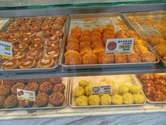 -鲍师傅糕点(大沽南路店)