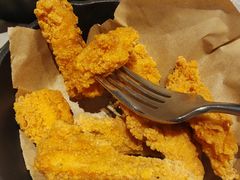 -必胜客(东大桥店)