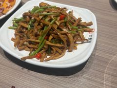 -六泰居·尔滨地标·东北菜(泰山路店)