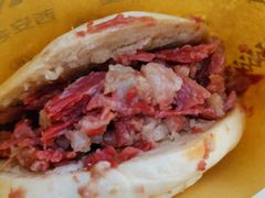 腊牛肉夹馍-邢老三肉丸糊辣汤(西安总店)