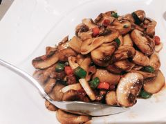 炒菌菇-铜锣湾·有麝自然香(长嘉汇购物公园店)
