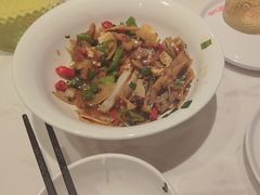 -渝是乎酸菜鱼(龙旗购物中心店)