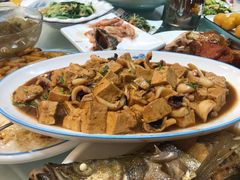 -宏源鑫海鲜餐厅·海景婚宴厅(石老人店)