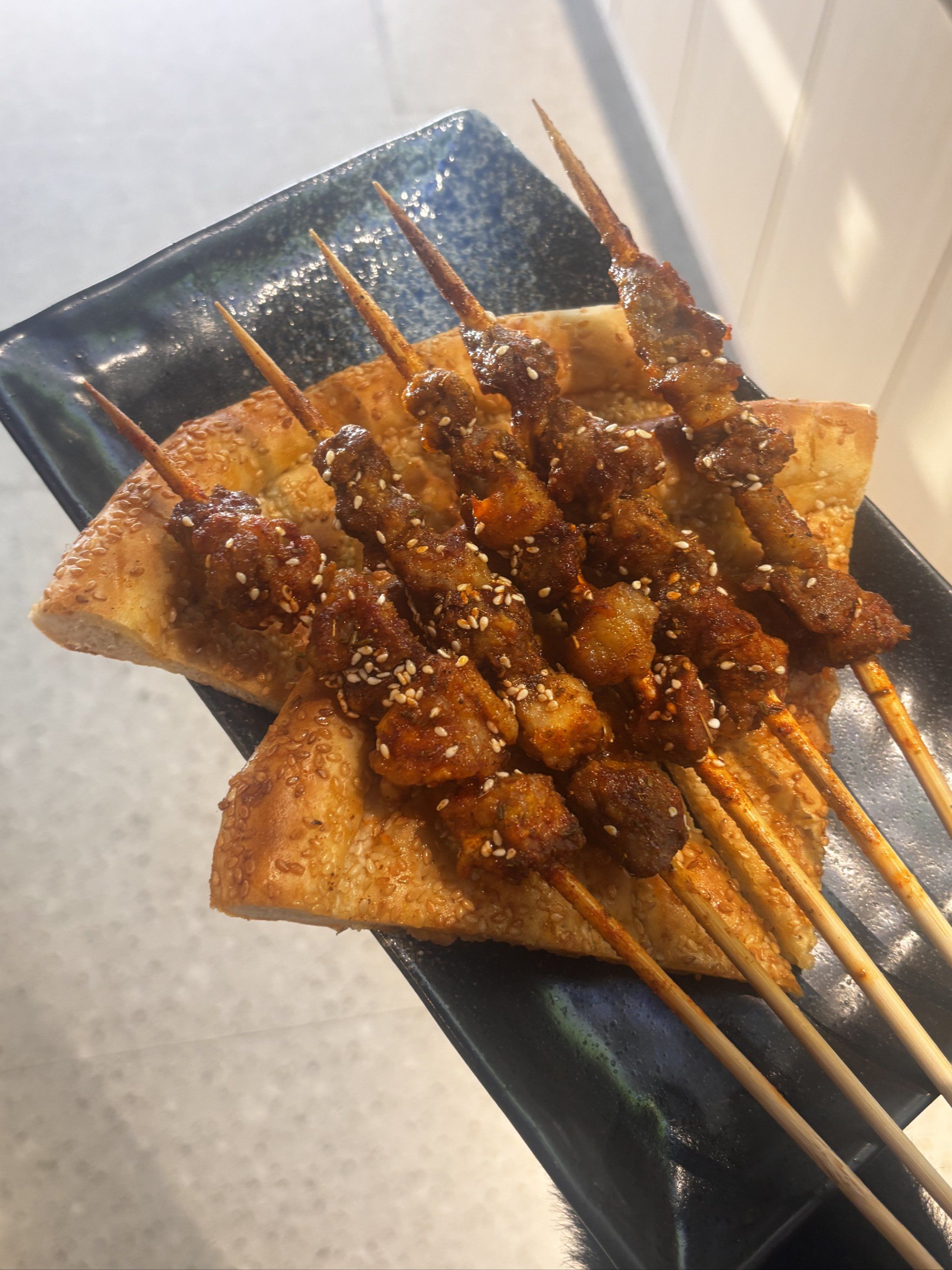 手工馕包羊肉串