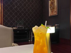 -龙虾酒吧扒房(宁波香格里拉店)