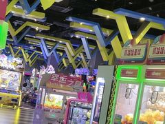 -反斗乐园π·电玩·高空拓展·蹦床(龙华天虹店)