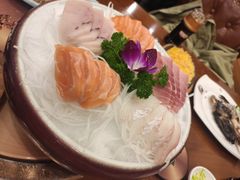-青瓦餐厅·生鱼片·韩园烤肉(西塔店)
