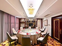 -大连长城大饭店(西安路地铁站店)