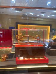 -老凤祥银楼(万嘉商业广场店)