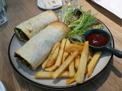 牛油果鸡肉卷-Maxpoint Kitchen 西餐咖啡(乐峰广场店)