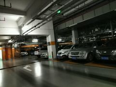 -Iapm环贸地下车库