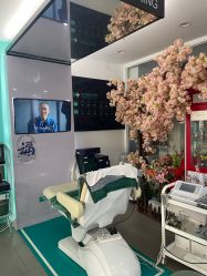 -黑奥秘脱发白发中心