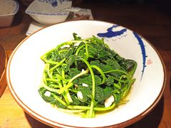 -洞庭土菜小炒馆(易发广场店)