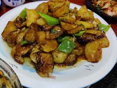 -巧婆婆特色东北菜·铁锅炖