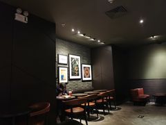 -星巴克臻选(南京金茂览秀城店)