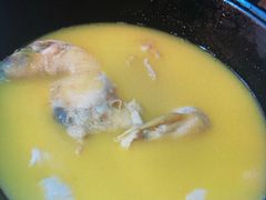 -鲜入围煮花胶鸡海鲜火锅
