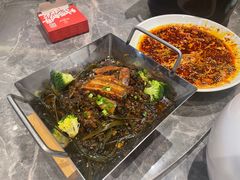 -有红鸡毛店·川菜(建设路店)